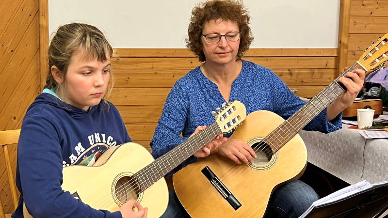 Musikschule Oberweser - Weihnachtskonzert und Weihnachtsmarkt 2023